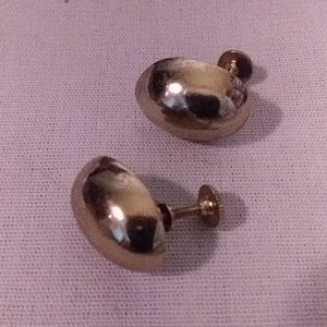 Vintage Coro Gold Tone Oval Dome Screw On Earrings
